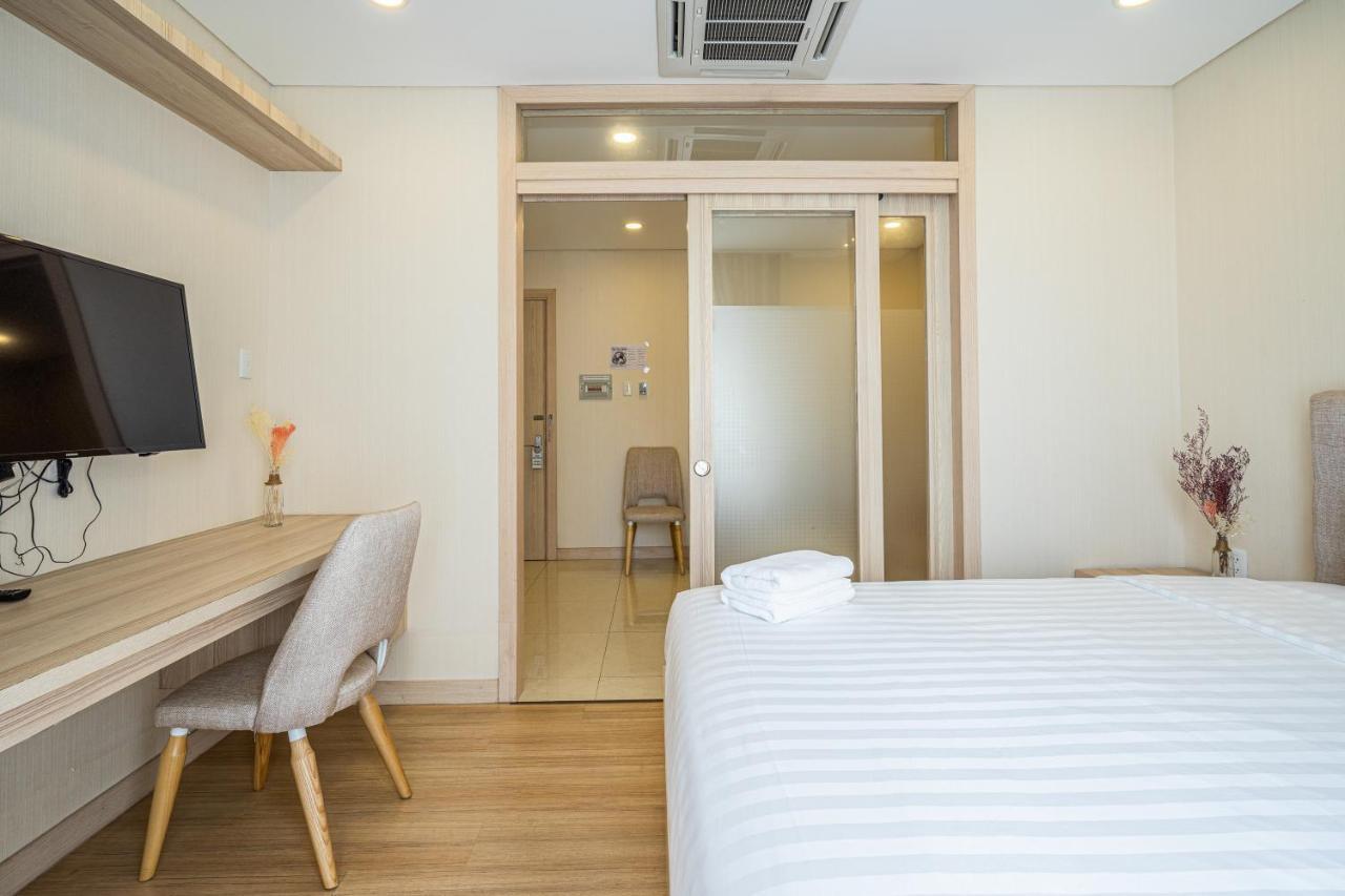 Luxy Park Hotel & Apartments - Notre Dame Ho Chi Minh City Exterior photo